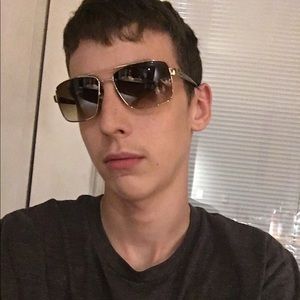 Meet your Posher, Liam